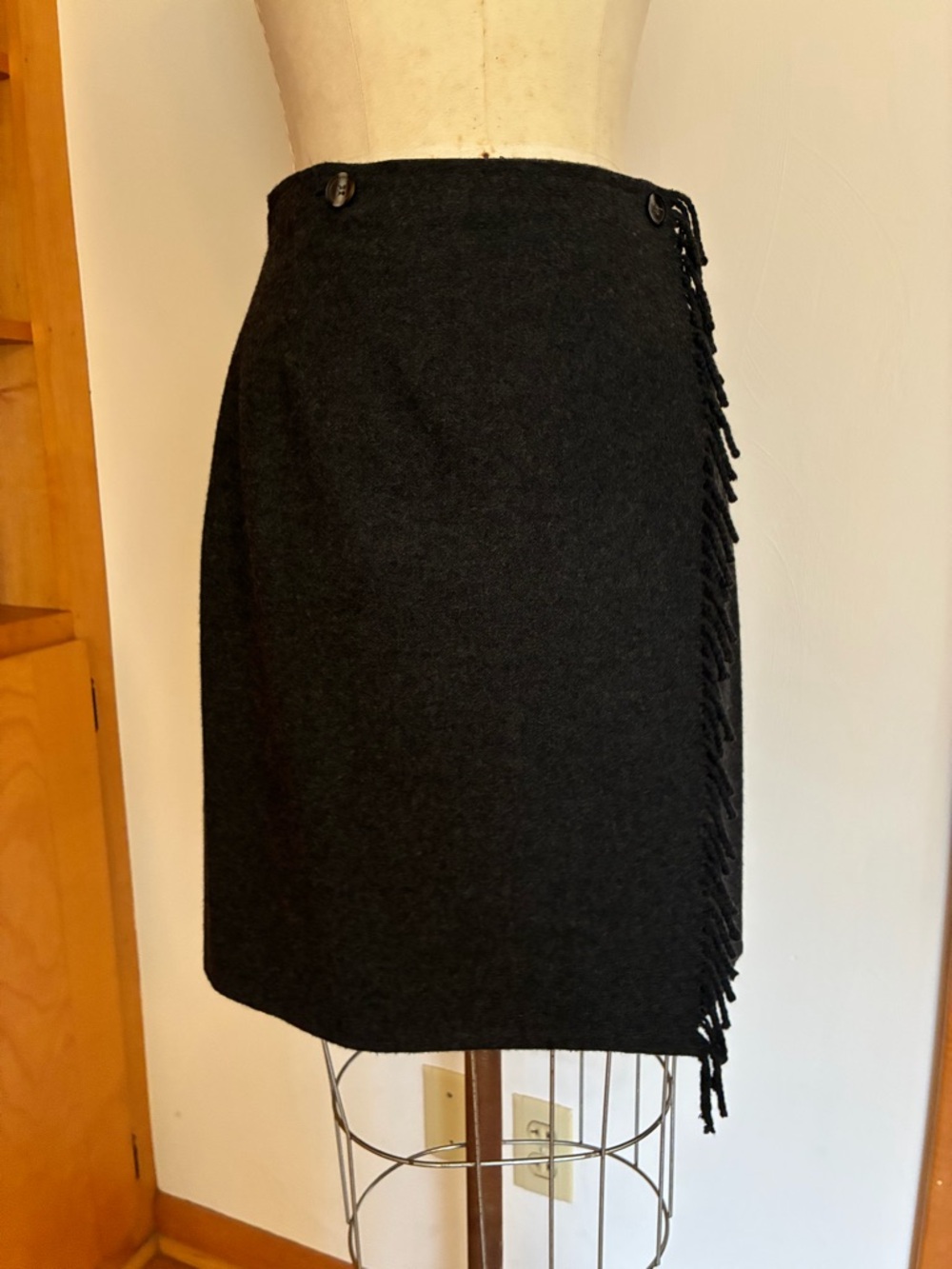 Eddie Bauer Heather Black Charcoal Black Fringe Wrap Pencil Skirt Wool Blend